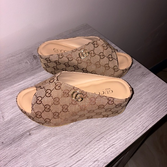 Fashion Women's Beige G G Canvas Mules - Picture 2 of 6